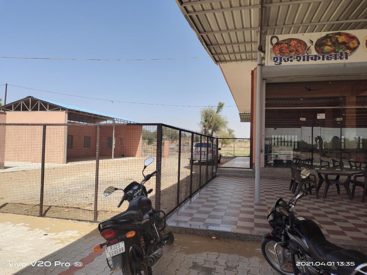 Hotel Purnima Palace Fatehpur (Rajasthan) Exterior foto