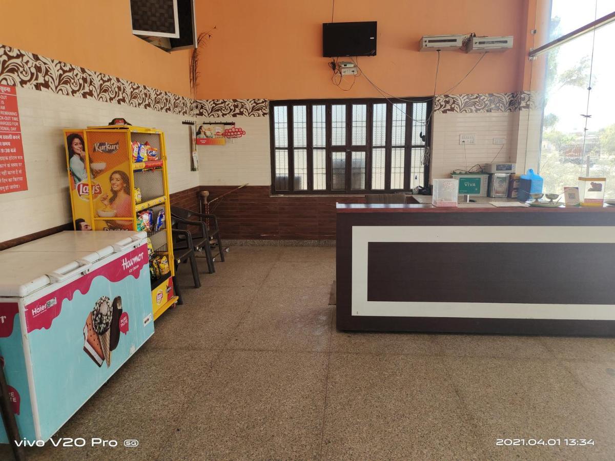 Hotel Purnima Palace Fatehpur (Rajasthan) Exterior foto